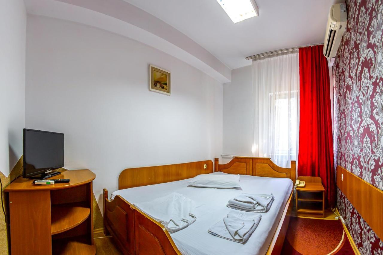 Motel Dasiana Targu Jiu Exterior photo
