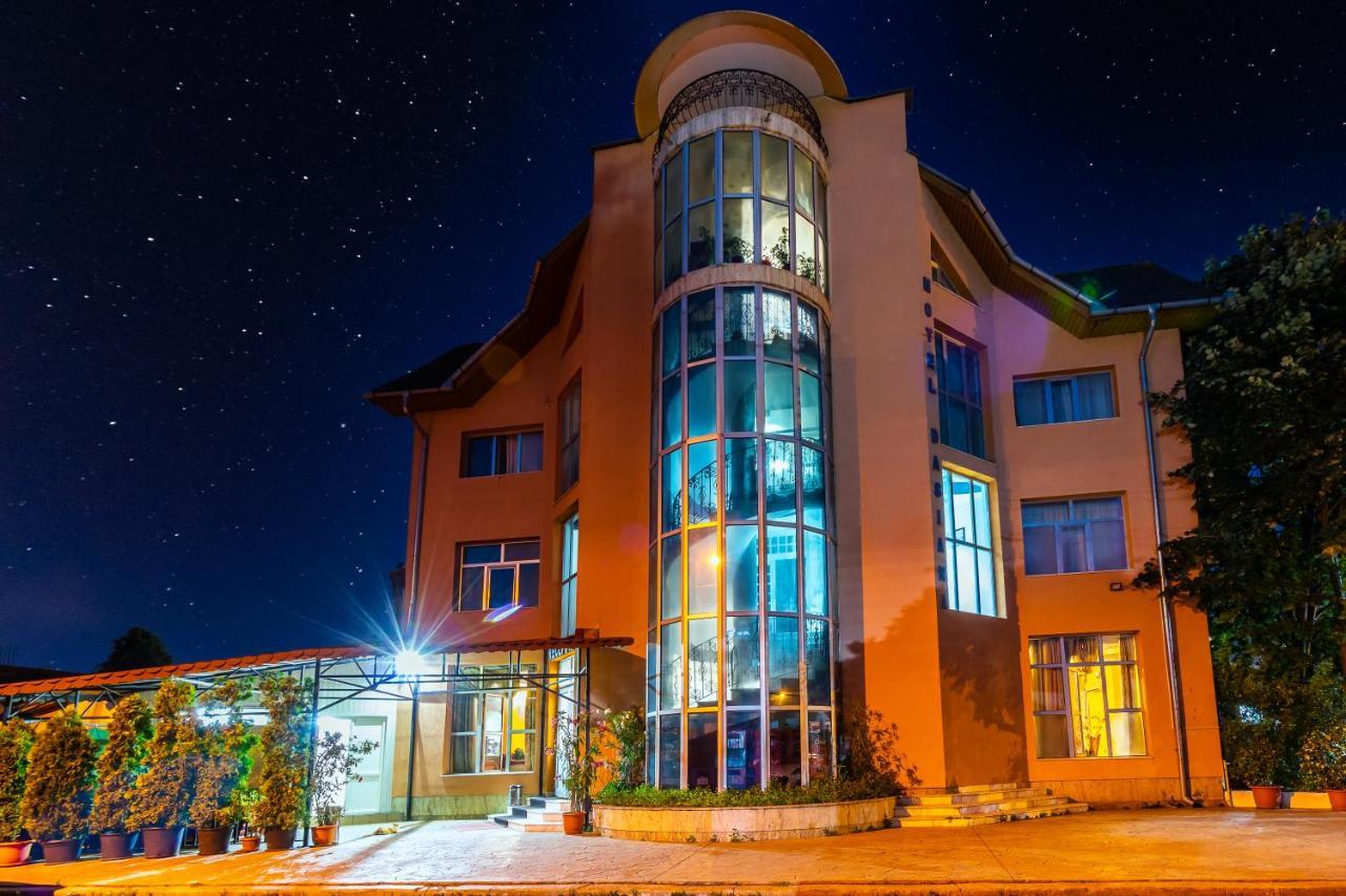 Motel Dasiana Targu Jiu Exterior photo