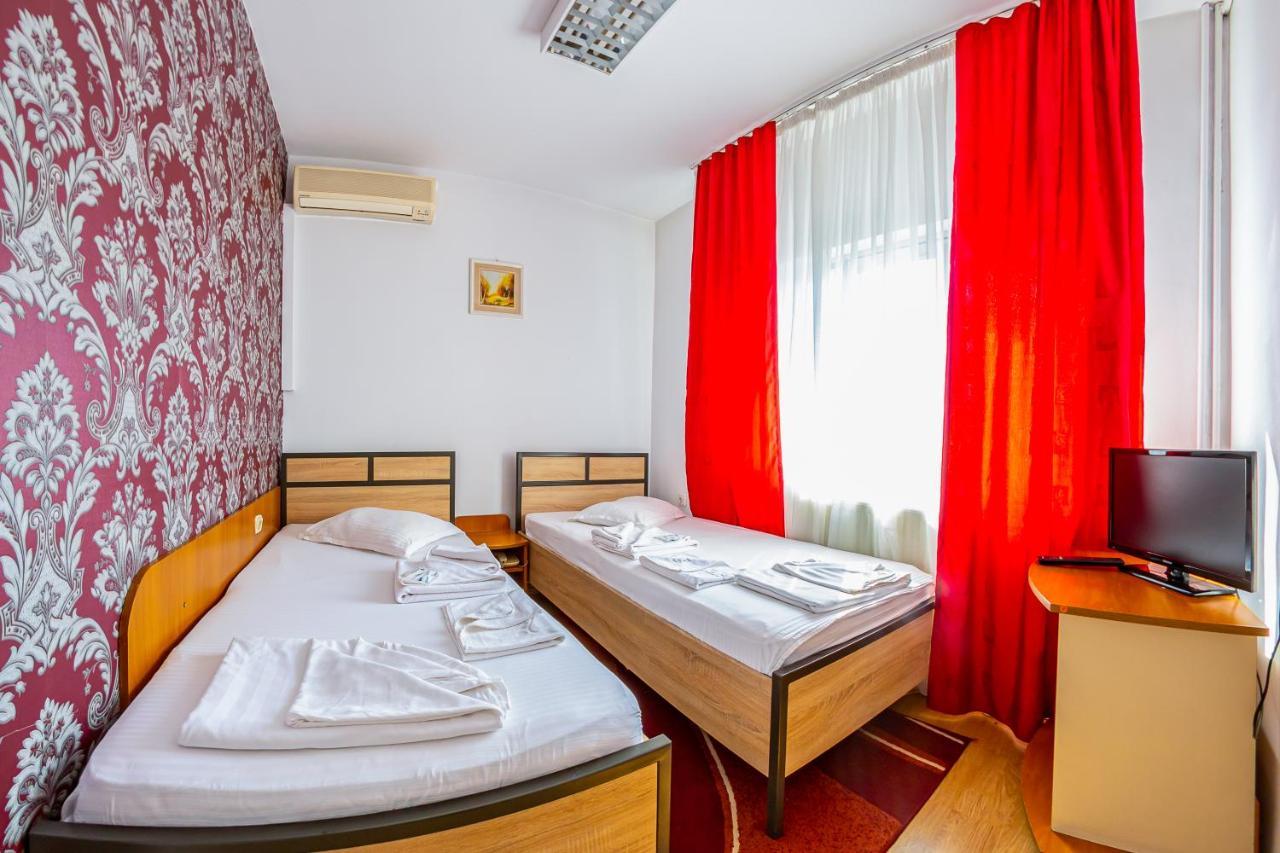 Motel Dasiana Targu Jiu Exterior photo